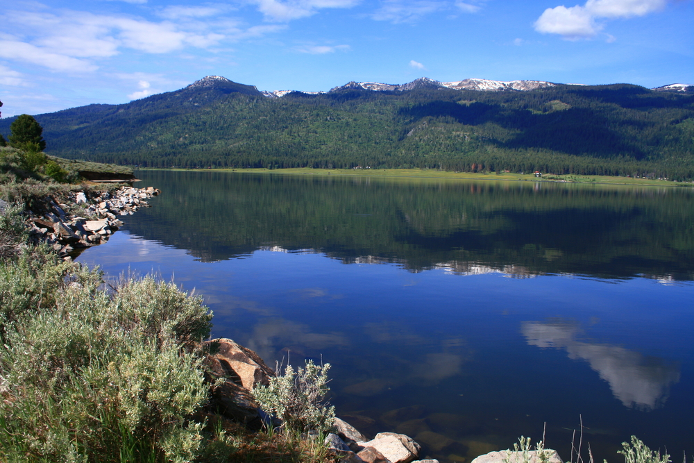A Traveler's Guide to Cascade Lake, Idaho - DoneRight Vacation Rentals